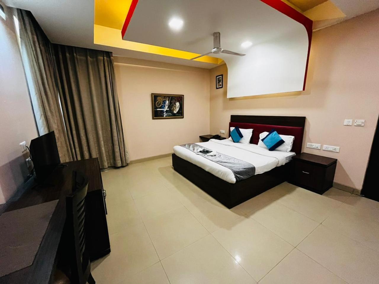 Hotel Mvr Stay By Admire Inn Noida Kültér fotó